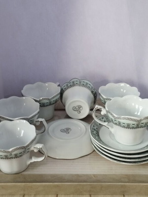 Vintage Coffee Cup Set BF Fine Porcelain medium size like new