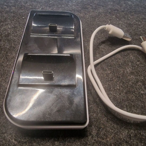 PS5 Usb Charging Dock like new