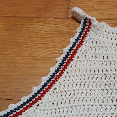 Pull & Bear white knitted top tied at back size Small like new