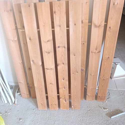 Iron bed with brass details used, complete set with slats and screws