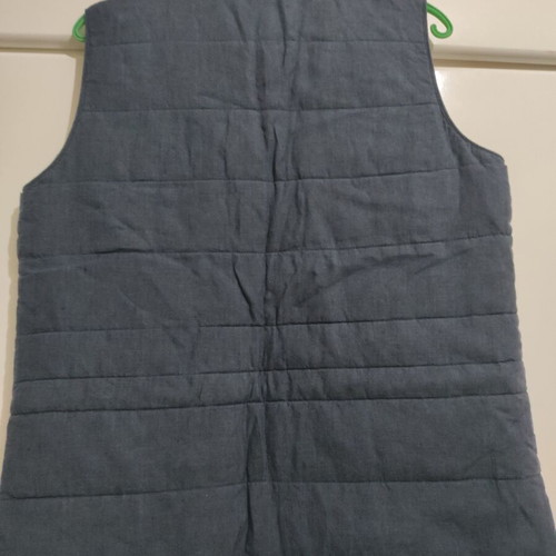 John Henric men's vest L like new, blue