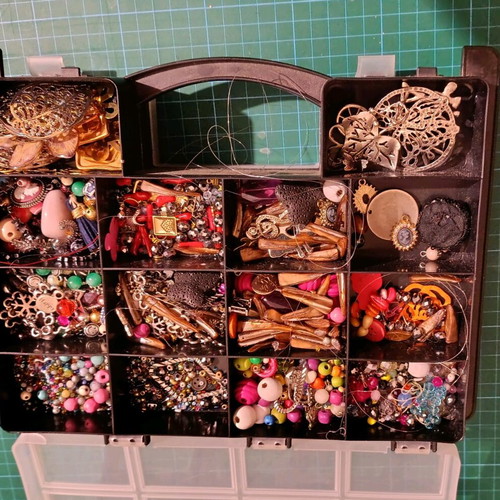 Jewelry making materials case new