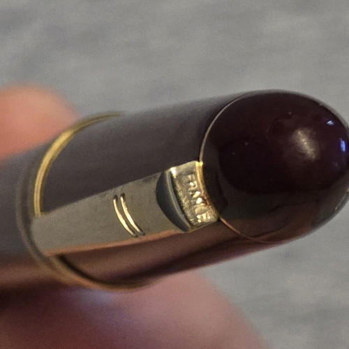 Daniel Hechter pen used