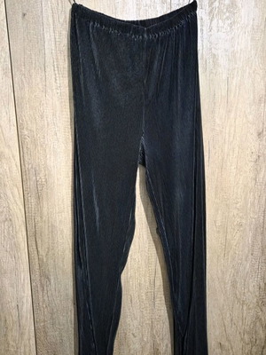 Lipsy London set pants and blouse like new, size M, black