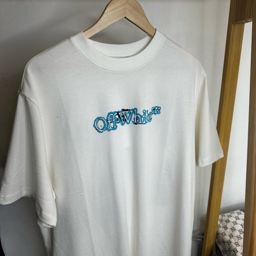 Off White unisex tshirt new in white and black