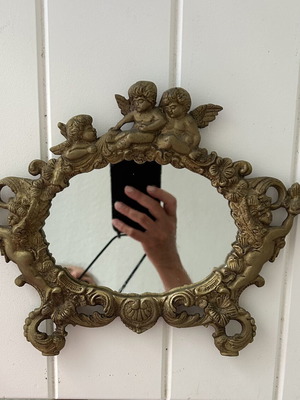 Vintage mirror bronze decorative, like new, ideal for boudoir
