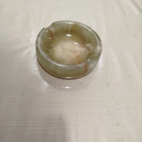 Onyx ashtray like new