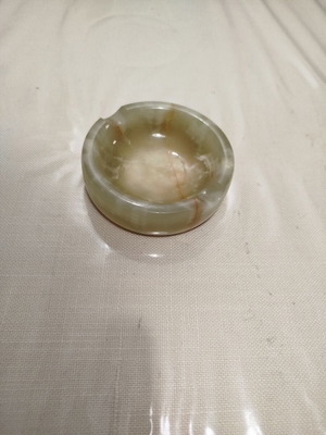 Onyx ashtray like new