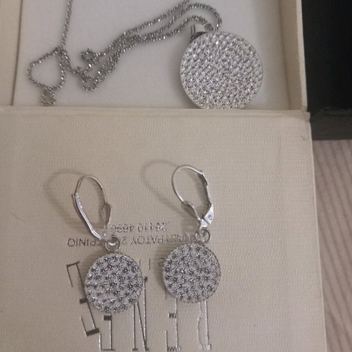 Silver jewelry set earrings and pendant with zircon like new