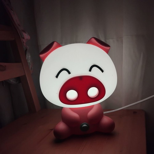 Children's pig-shaped table lamp like new