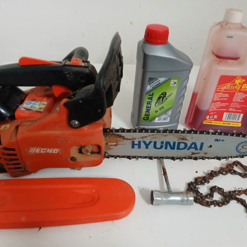 Echo Gasoline Chainsaw 3kg with 25cm Bar and Easy Start used