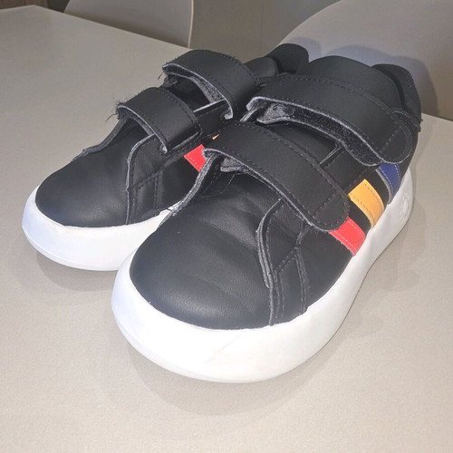 Παιδικά παπούτσια Adidas VS Switch 3 K FY9195 σε άριστη κατάσταση μέγεθος 27
