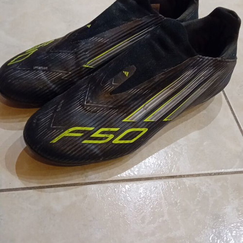 Adidas F50 League Laceless FG/MG shoes like new, size 44, black and green