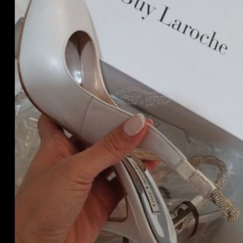 Guy Laroche bridal pumps new white pearl size 41