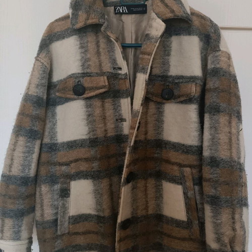 Zara outerwear like new, beige, size XS