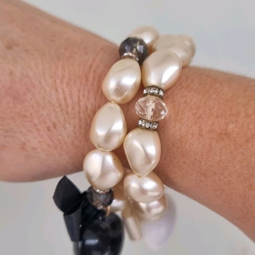 Set of 2 pearl bracelets new, white