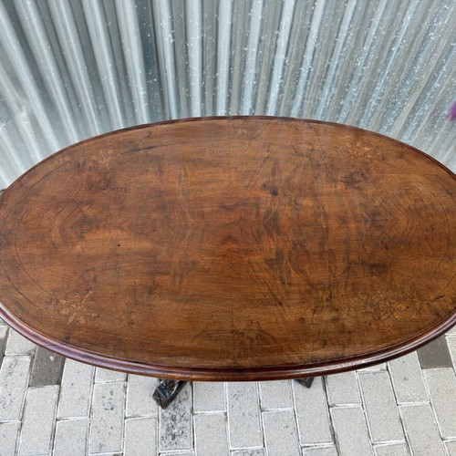 Antique table from 1920 like new