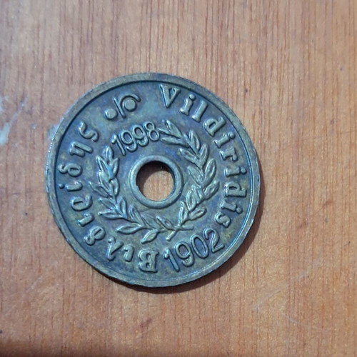 Cypriot pounds like new, 5 cents 1998 and 20 cents 1996