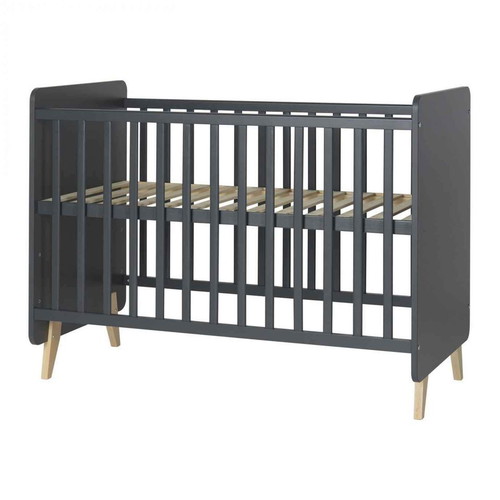 Quax 3-in-1 toddler cot anthracite used with mattress and protectors