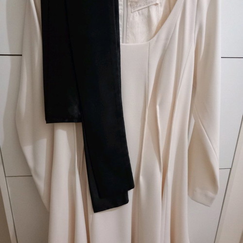 Rita Pateroni official dress white like new with black satin belt