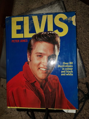 Elvis collectible book new