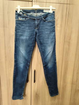 Diesel Cherish slim-skinny low rise vintage jeans, blue
