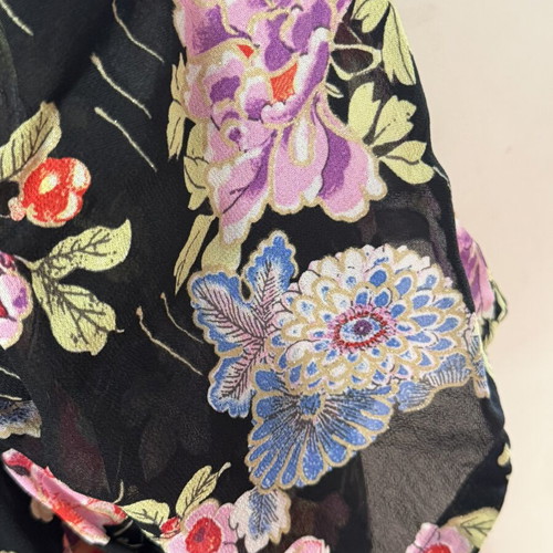 Oversized floral women sheer shirt like new, size 2 XL