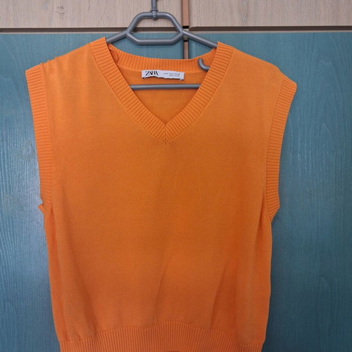 Zara blouse orange medium like new