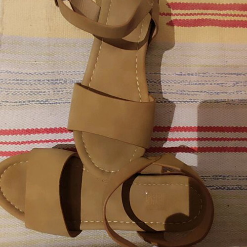 Camel platform sandals size 37 like new
