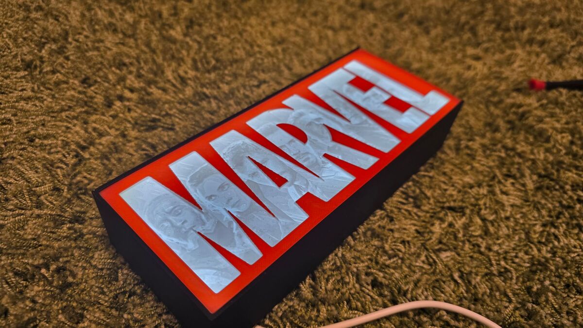 Marvel Lightbox нов с Avengers… - € 22,00 - Vendora.bg