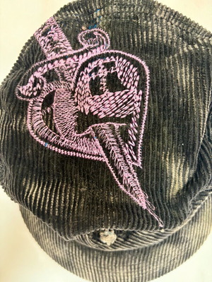 Brokedown Clothing Vintage καπέλο κοτλέ σαν καινούργιο, Y2K aesthetic