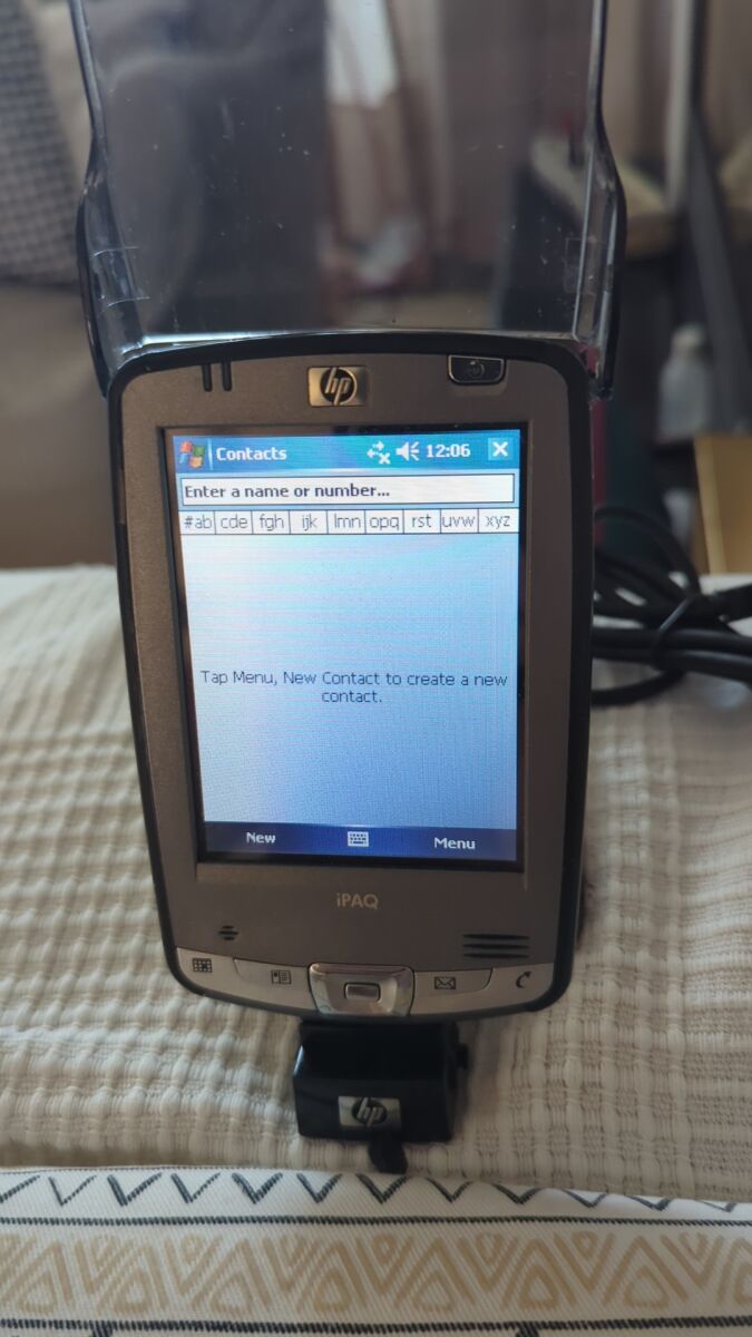 HP iPAQ HX2490b PDA used with charging… - € 50,00 - Vendora.cy