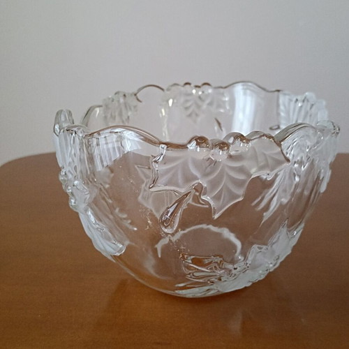 Mikasa crystal bowl Poinsettia centerpiece, like new