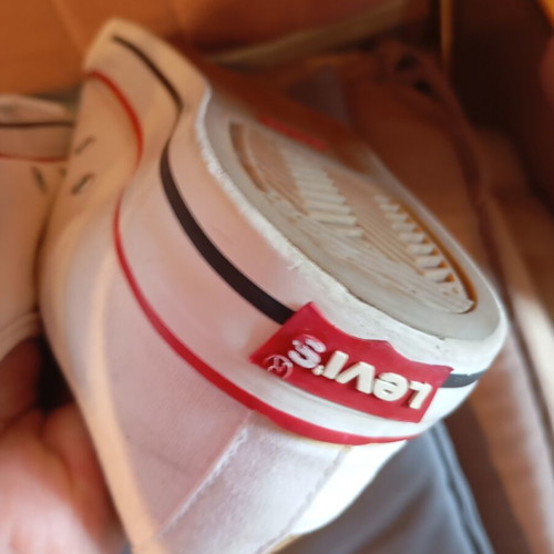 Levi's men's summer sneakers white size 43 new