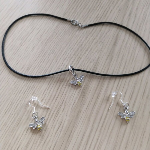 Bee necklace and earrings set handmade and new