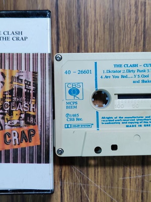 Аудиокасета The Clash Cut The Crap употребявана