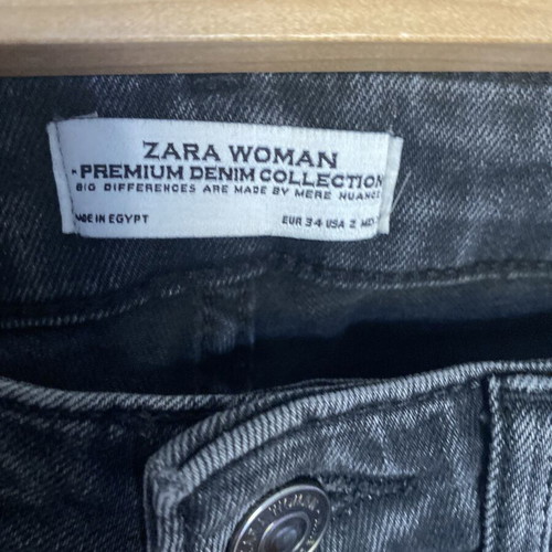 Zara Stretch Flared Jeans XS Like New Black