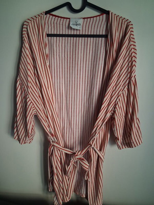 Helmi Zoe Black Kimono Small red, like new, 100% viscose