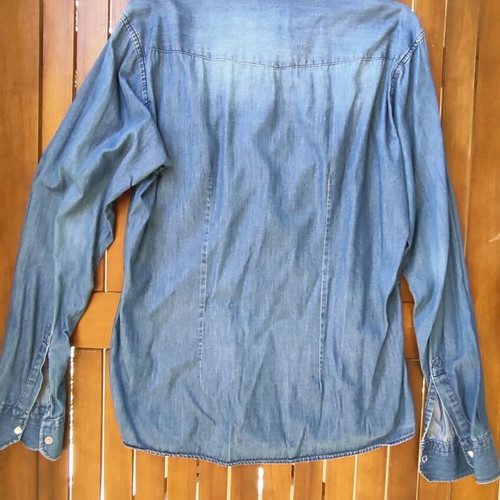Dash&Dot Denim Shirt slim fit XL like new with rhinestone buttons