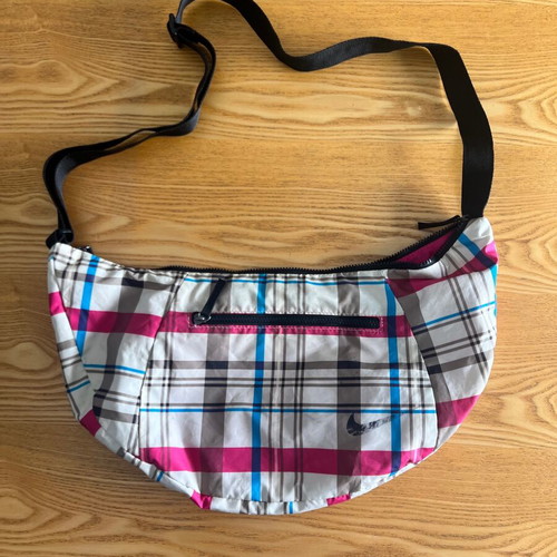 Nike vintage crescent crossbody bag used, plaid design