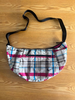 Nike vintage crescent crossbody bag used, plaid design