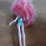Enchantimals doll used, missing one arm