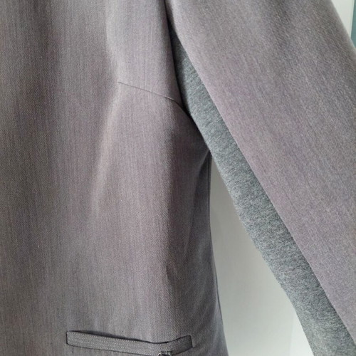 Grey women's jacket like new, size L, elastic fabric