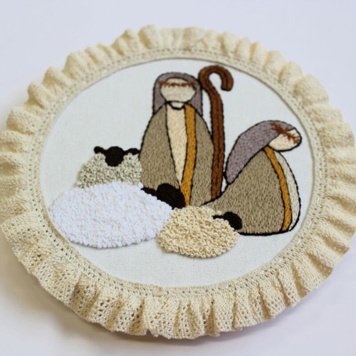 Shepherds with 3D embroidered lambs, 15cm, new