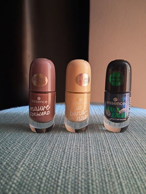 Essence nail polishes set of 3 like new