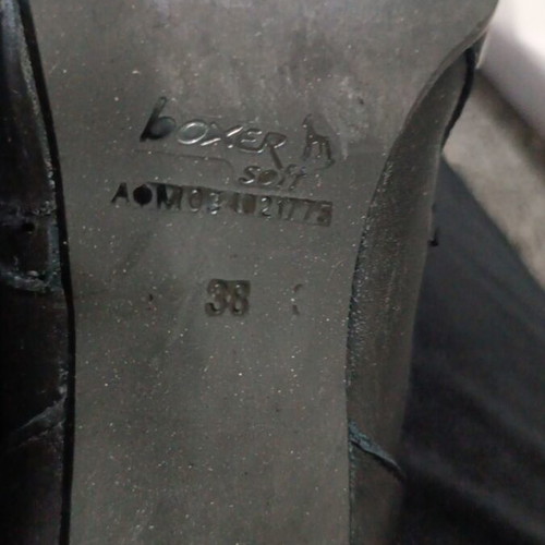 Boxer black leather boots like new size 38 with 7cm heel