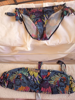 Strapless swimsuit like new, multicolor, sizes S/M