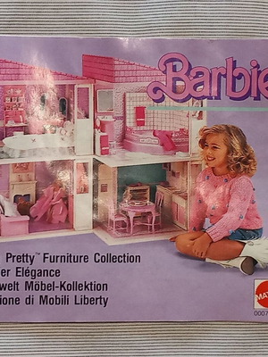 Vìntage κατάλογος με τα έπιπλα της barbie 90s