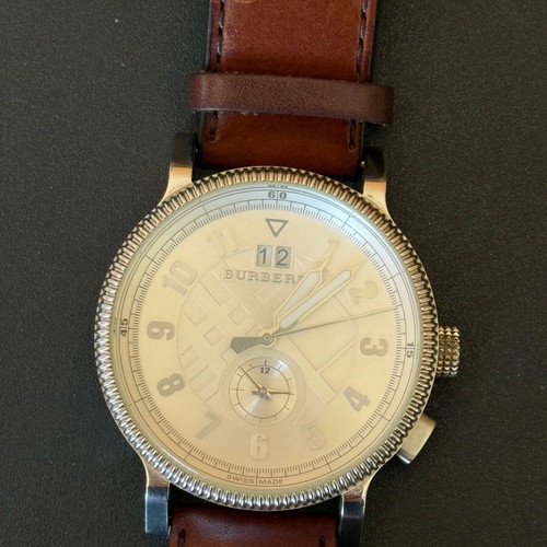 Burberry men's watch 42 mm like new