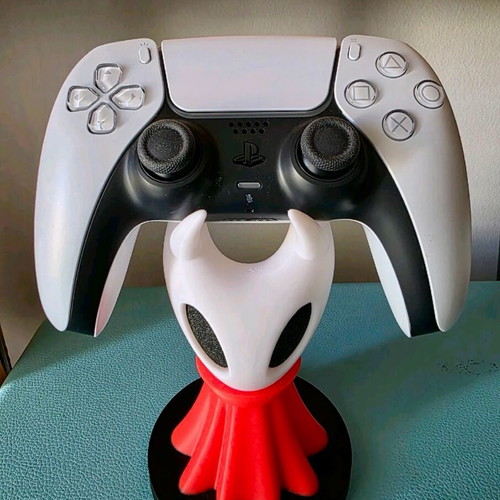 Silksong PS5 Controller Stand new, modern Hollow Knight design